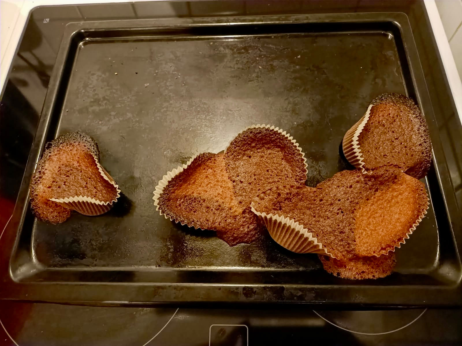 Versucht Muffins ohne Form zu backen und möchte nicht darüber reden..